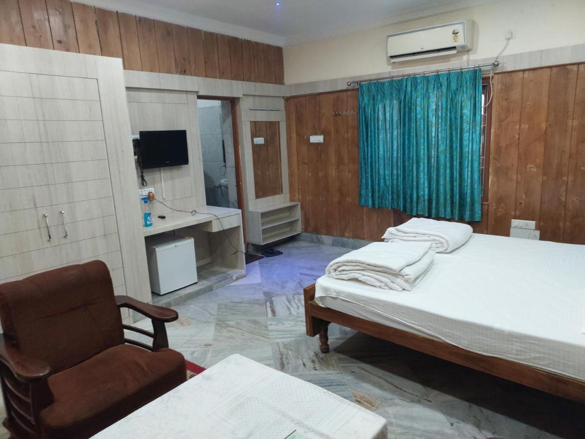 Radhika Resort Bhubaneswar Ngoại thất bức ảnh
